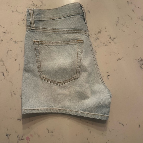 Re/Done Mid Rise Short - Picture 7 of 10